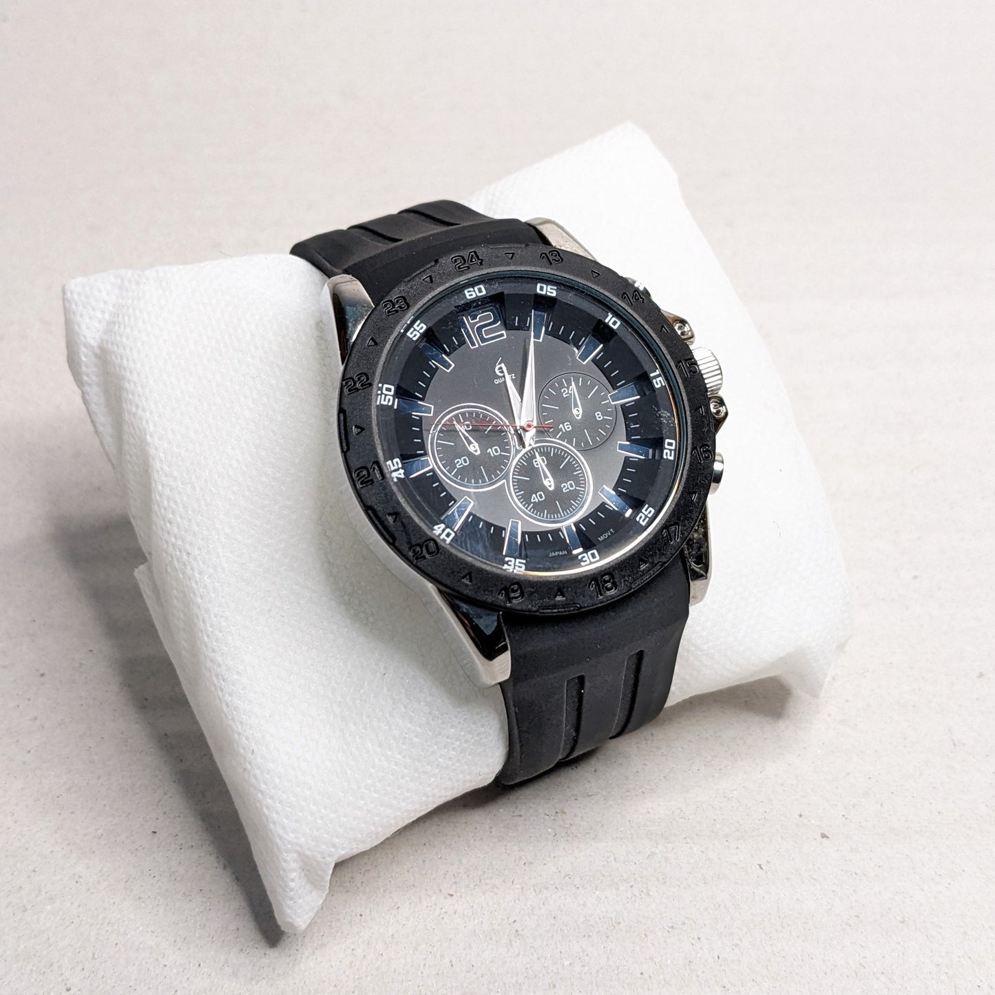 Esika Bezel Mens Watch