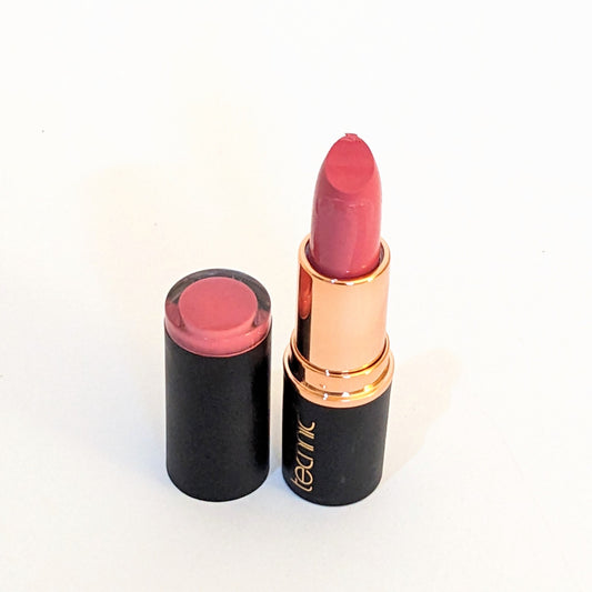 Free Glossy Lipstick 💄