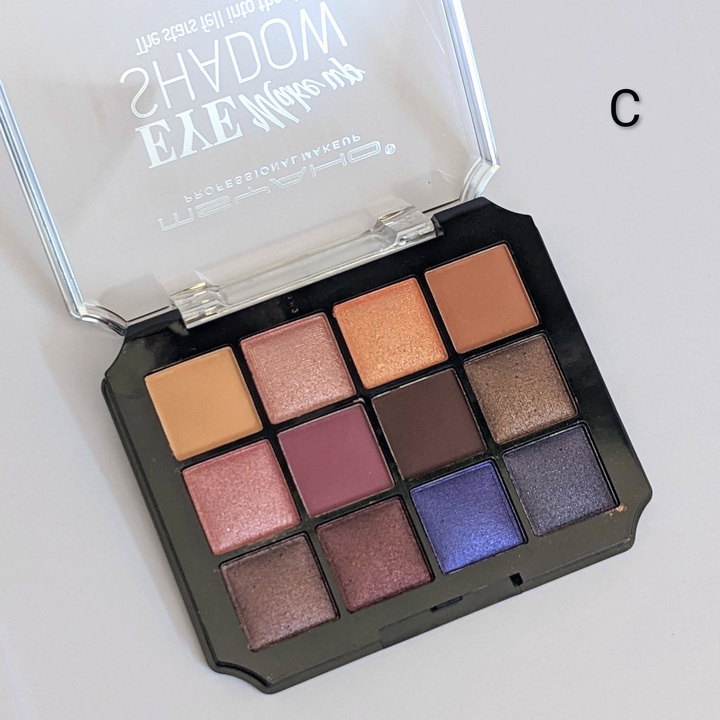 12 Color Eyeshadow Palette
