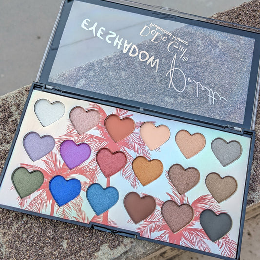 DoDo Girl Eyeshadow Palette