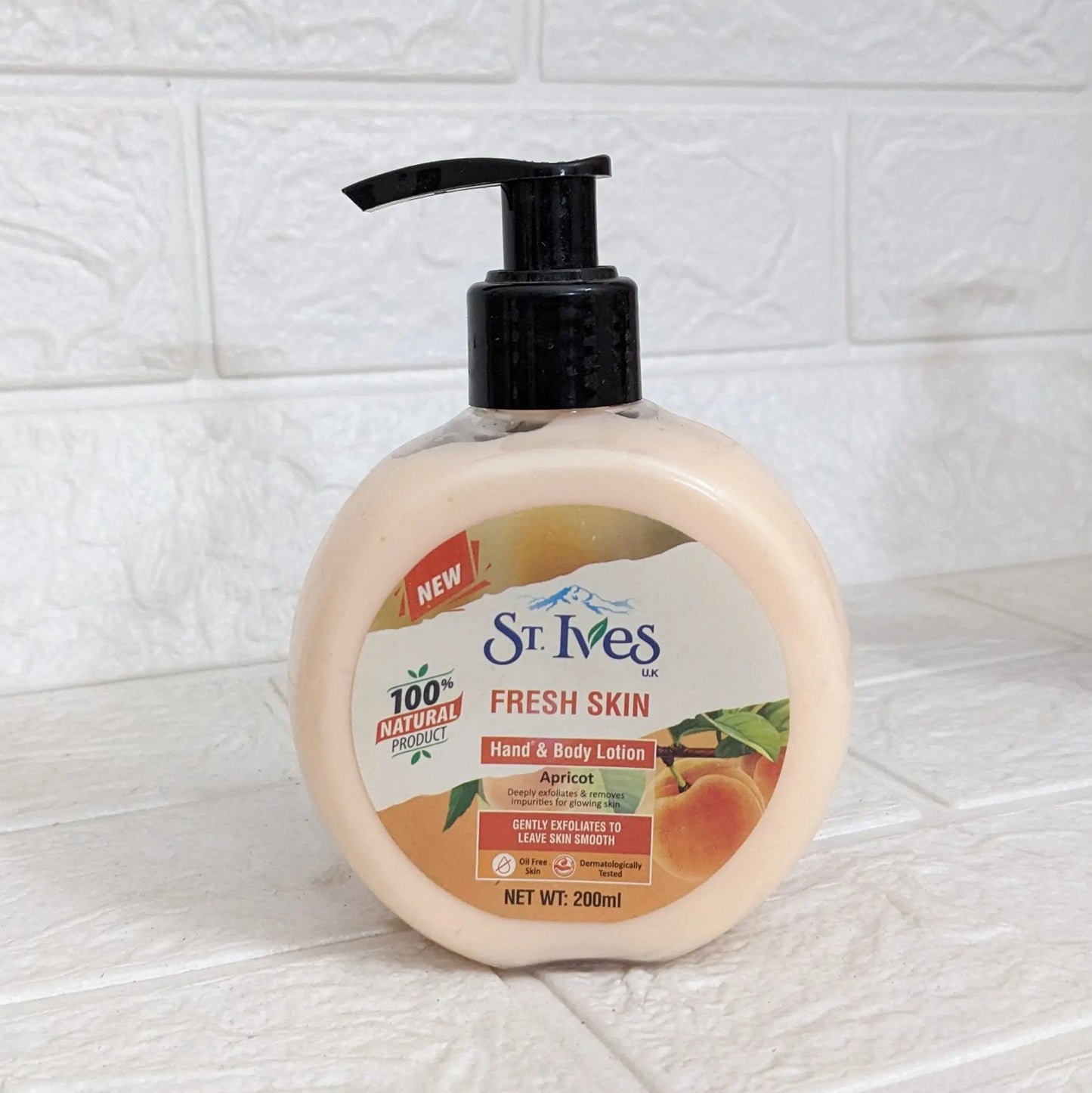 ST. Ives Hand & Body Lotion