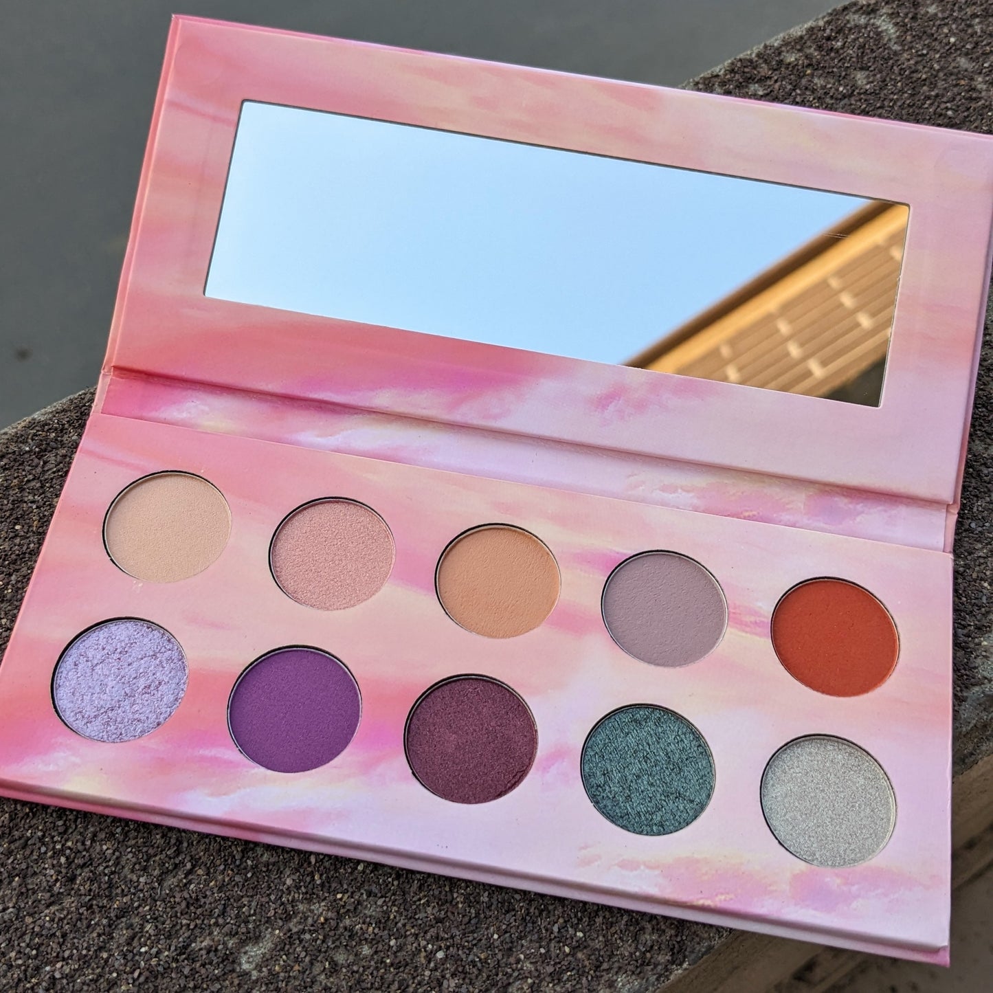 Novo Eyeshadow Palette