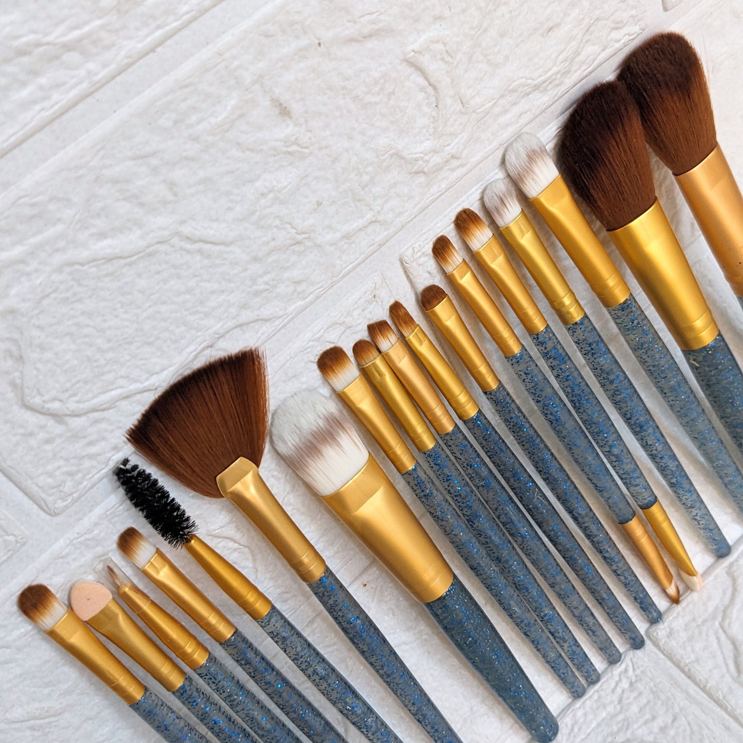 18 Pc's Makeup Brushes Set