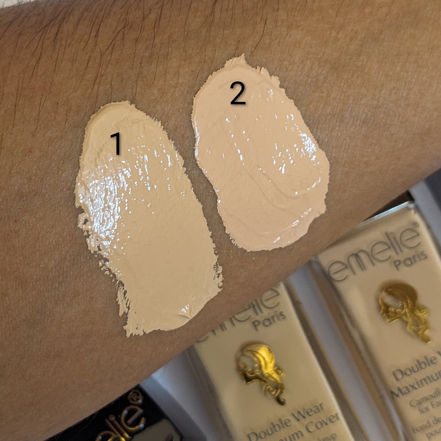 Emelie Double wear Maximum Coverage Foundation